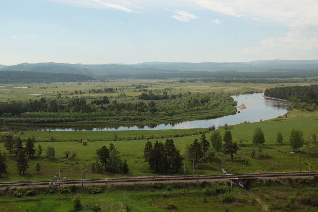 Le long de la rivière